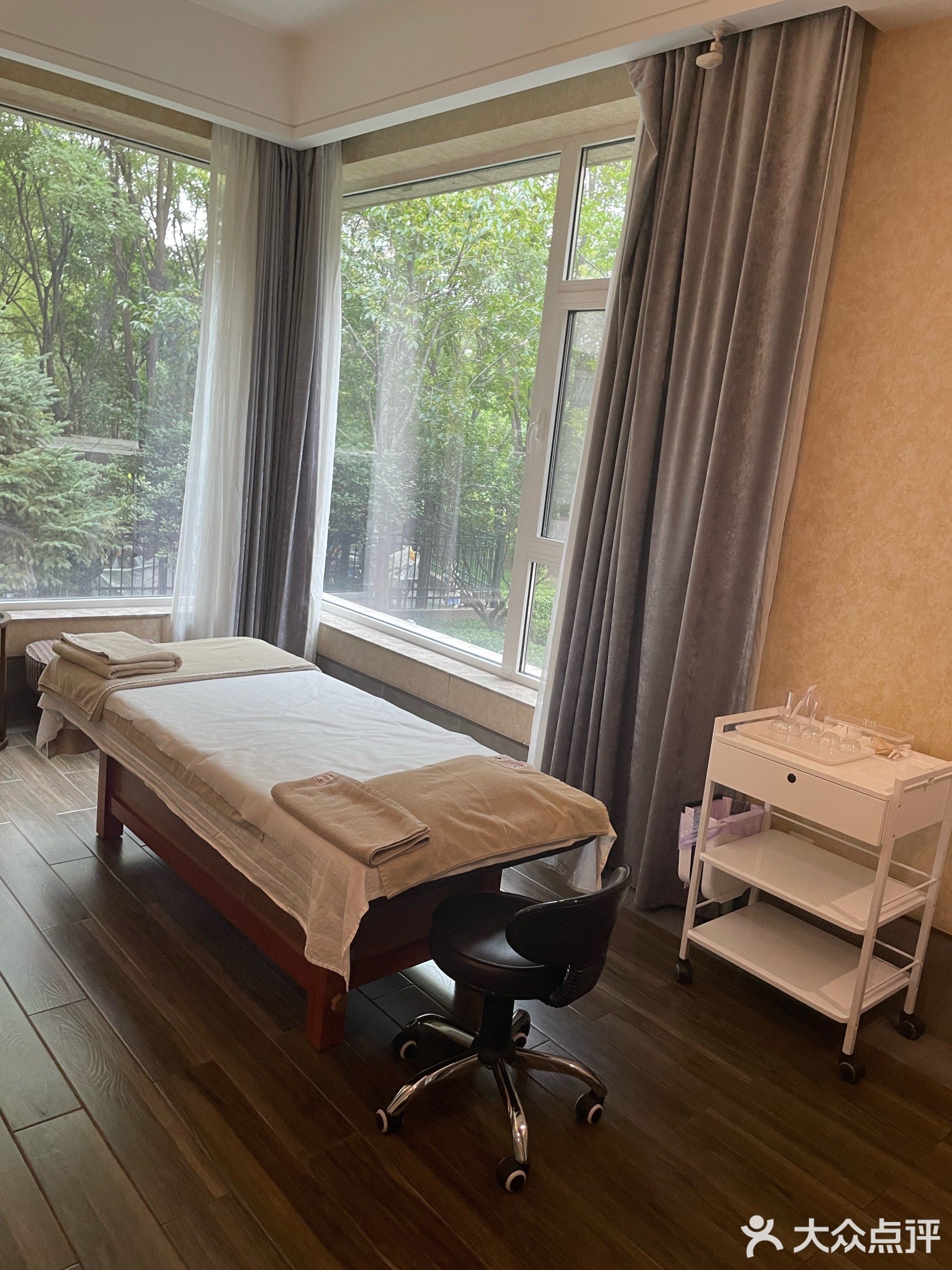 名黛美容SPA(摩天石店)