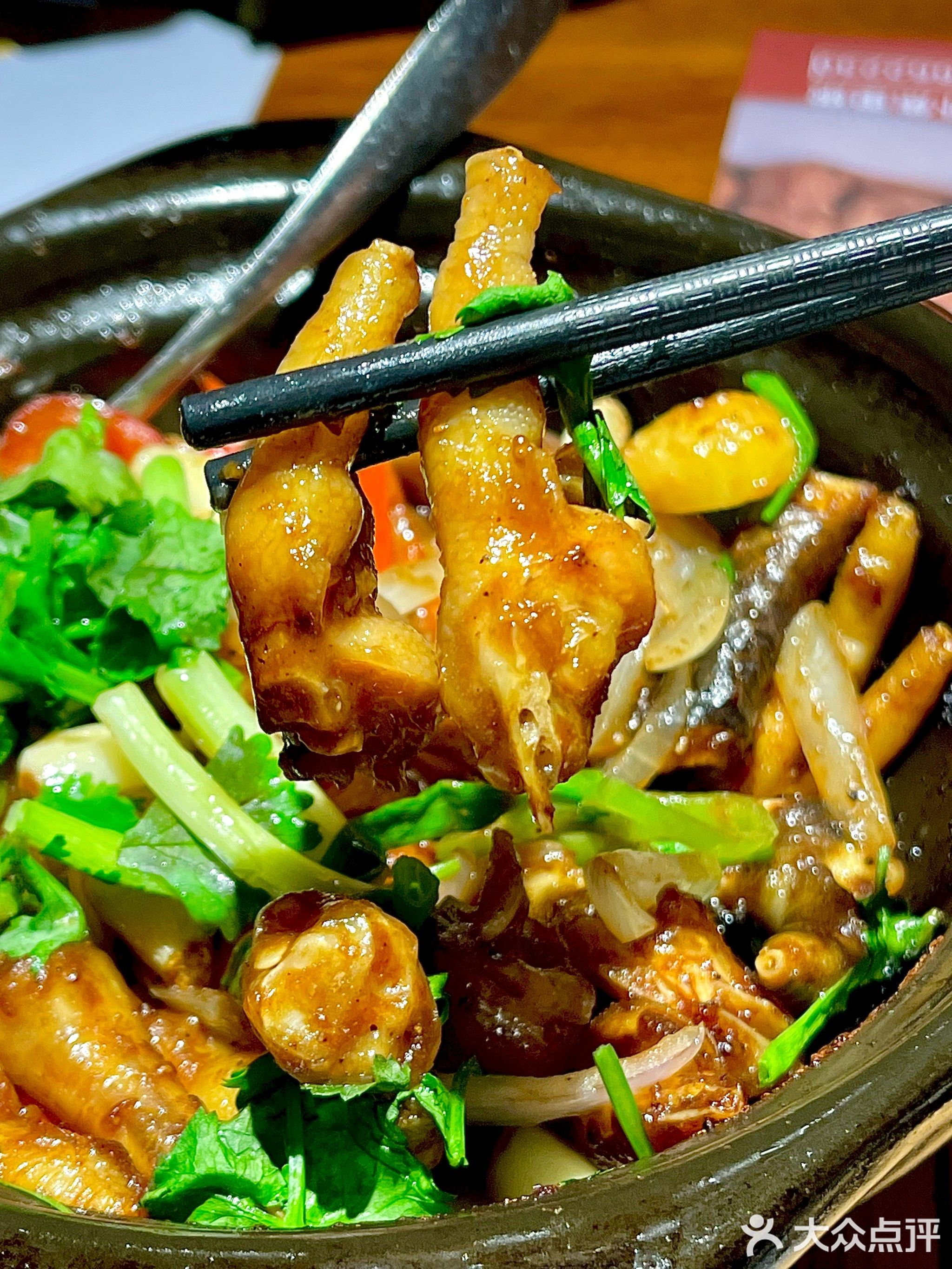 越界·啫啫煲·顺德干蒸排骨(百姓村店)