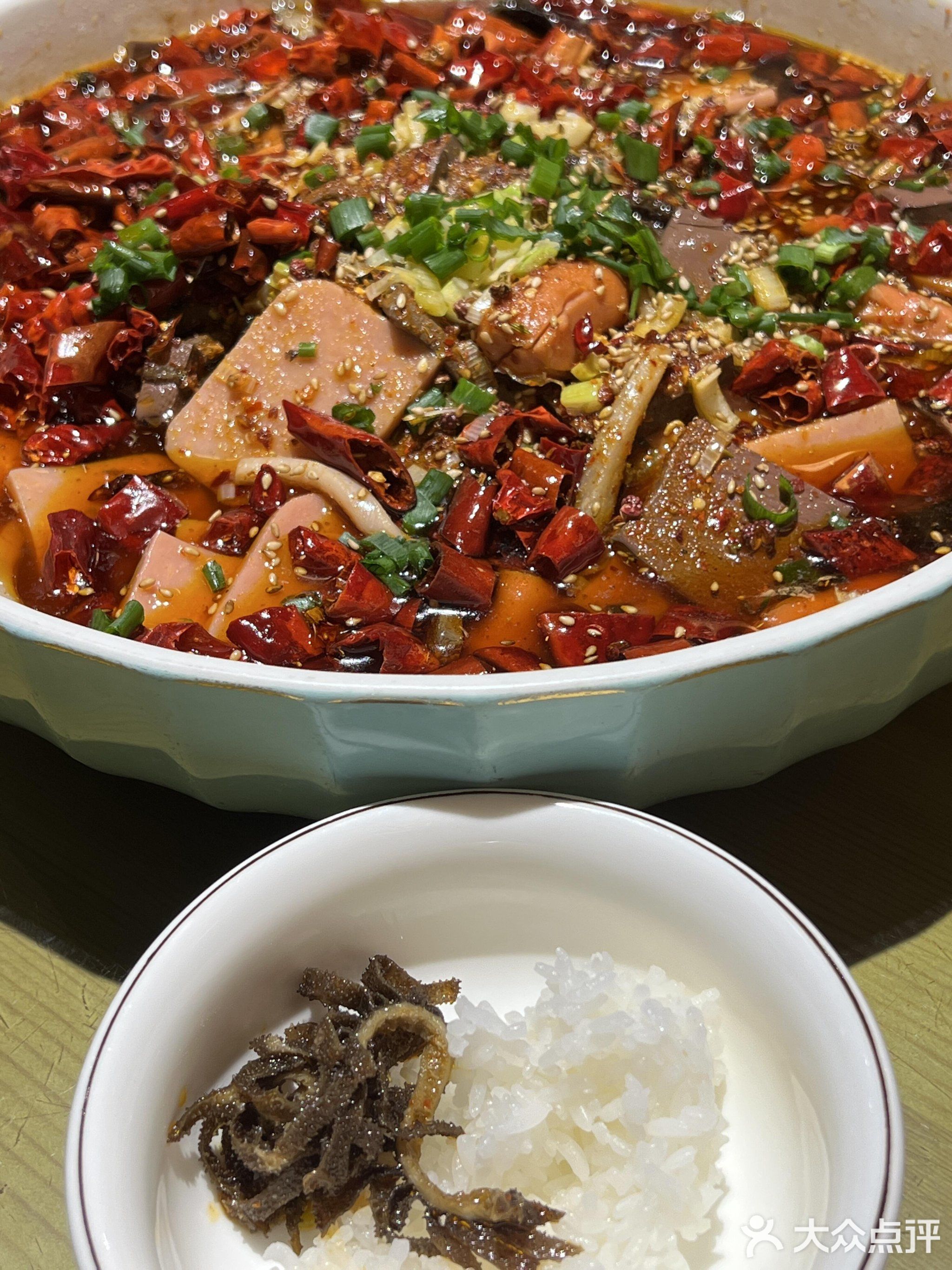 川溪小镇川湘菜