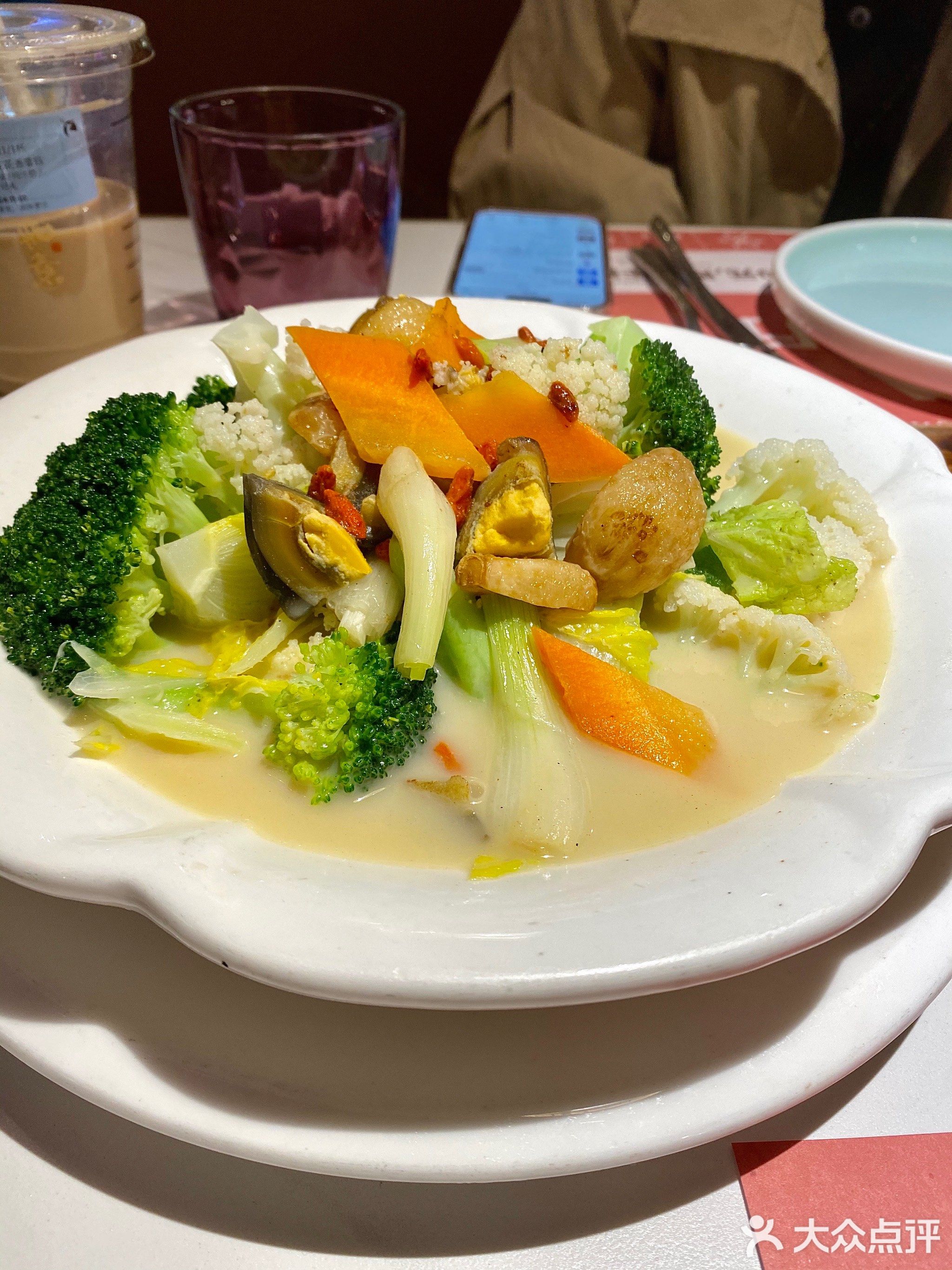 OOLA乌拉西餐厅·果木炭烤牛排(凯旋广场店)