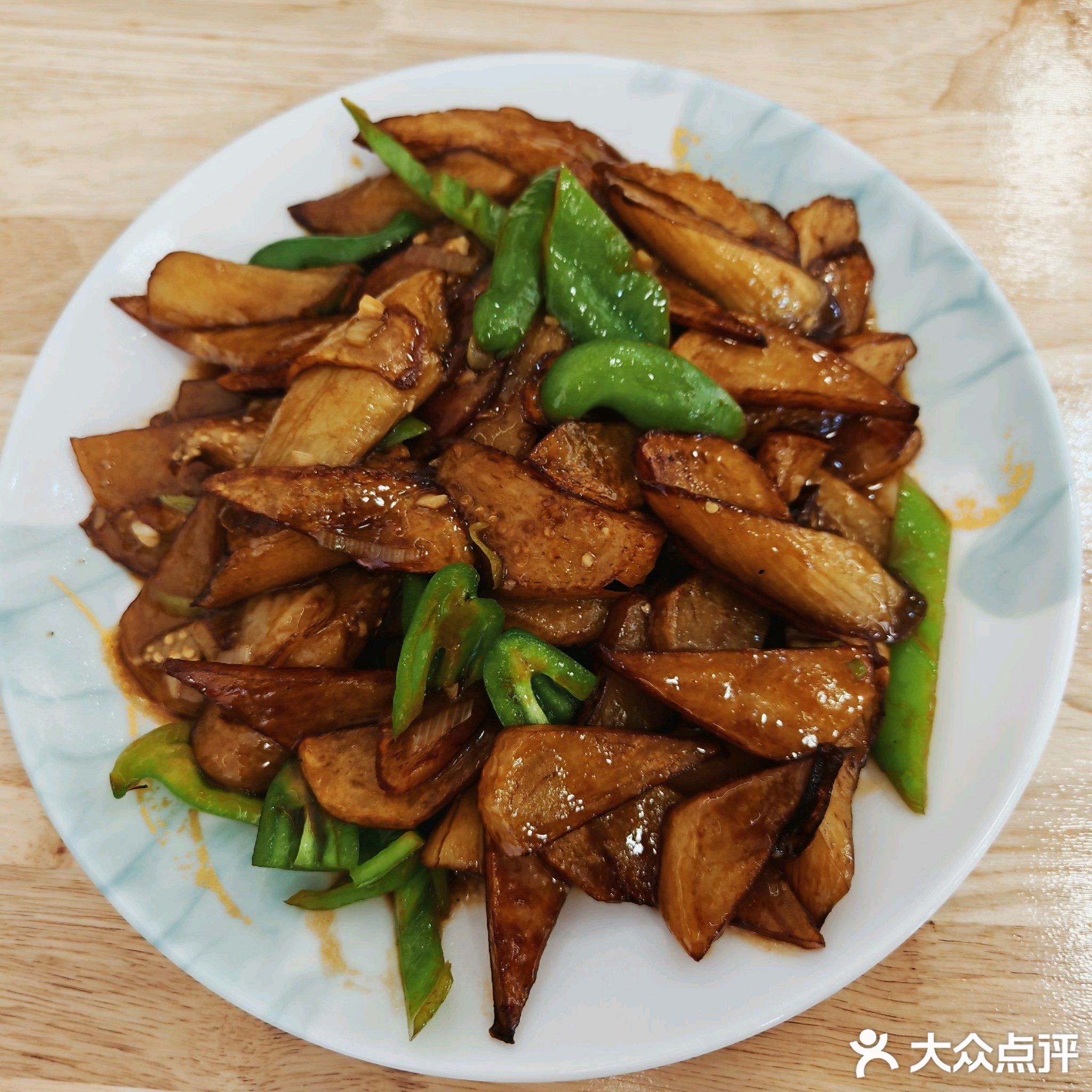 哈尔滨老菜馆(茶山路店)