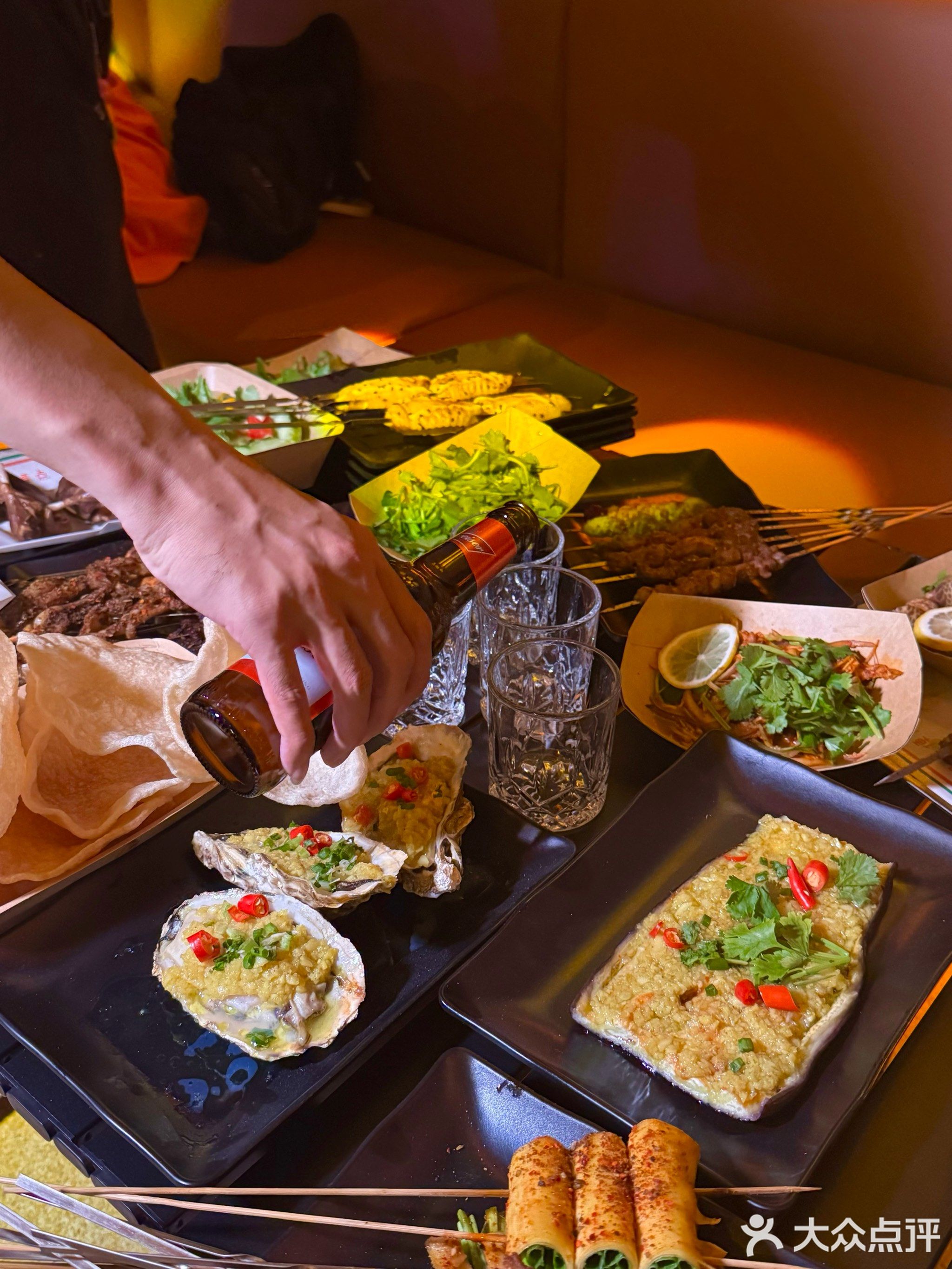 谷火火串烤酒场