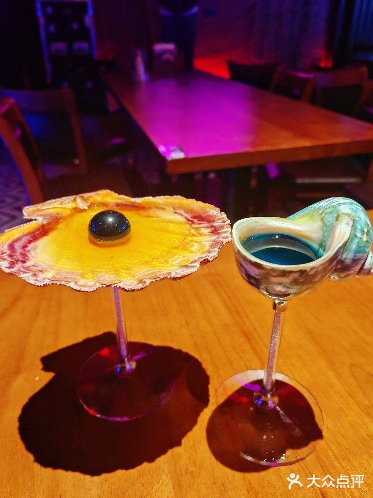 晚五轻派小酒馆