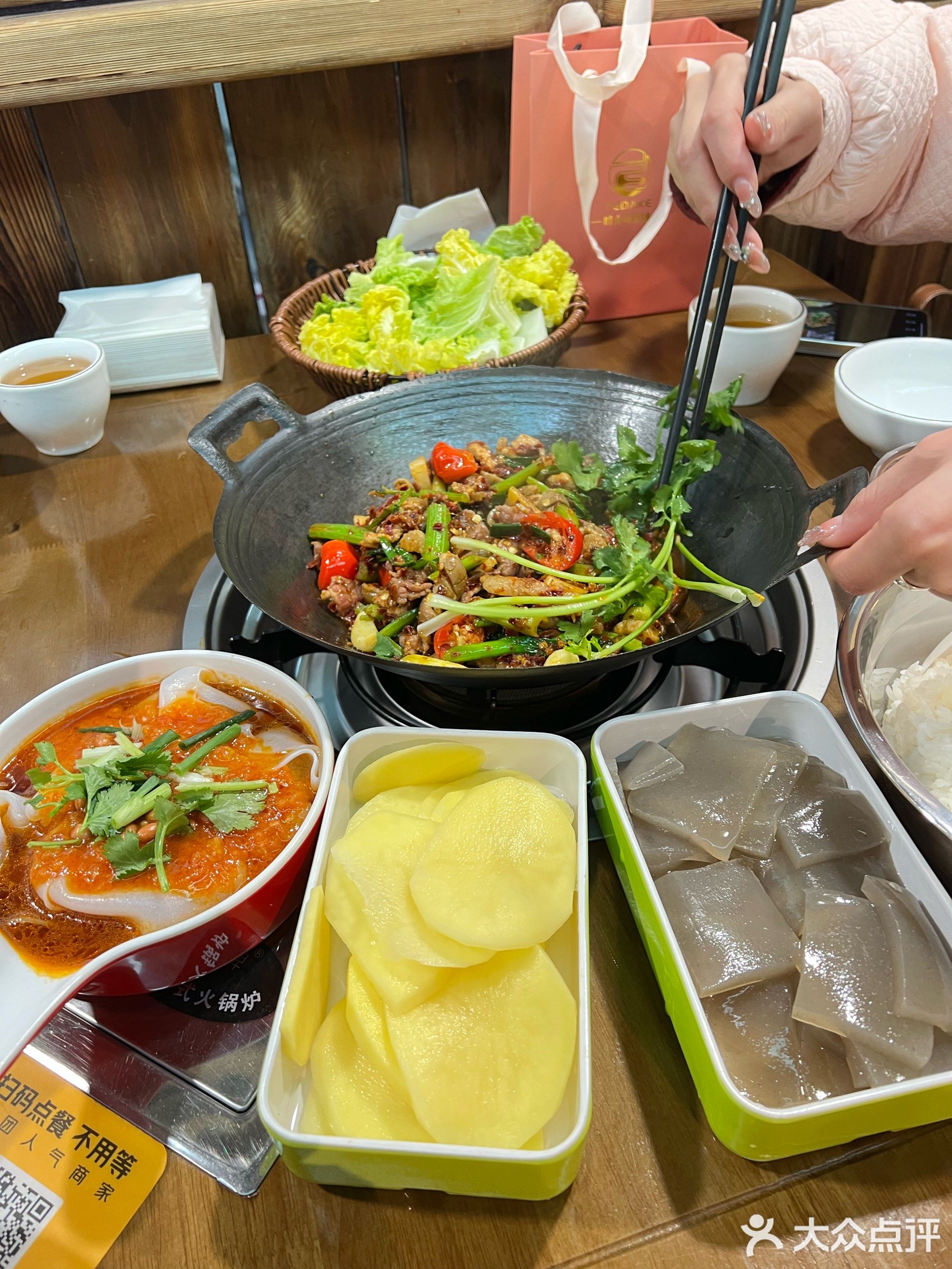 鲜肚为快老贵阳特色干锅脆肚(富水北路店)