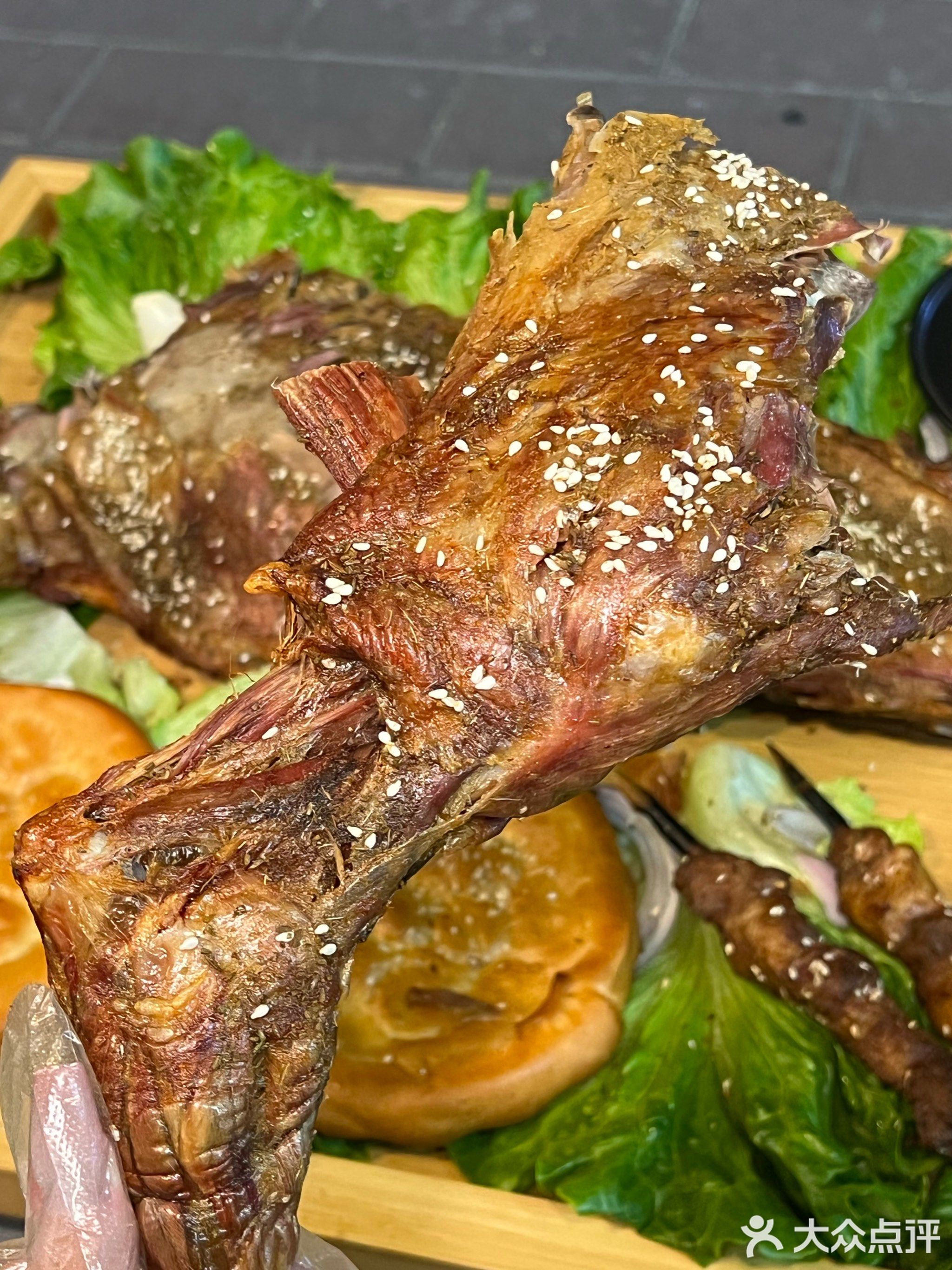 老北京羊蝎子火锅烤羊腿(殿前店)