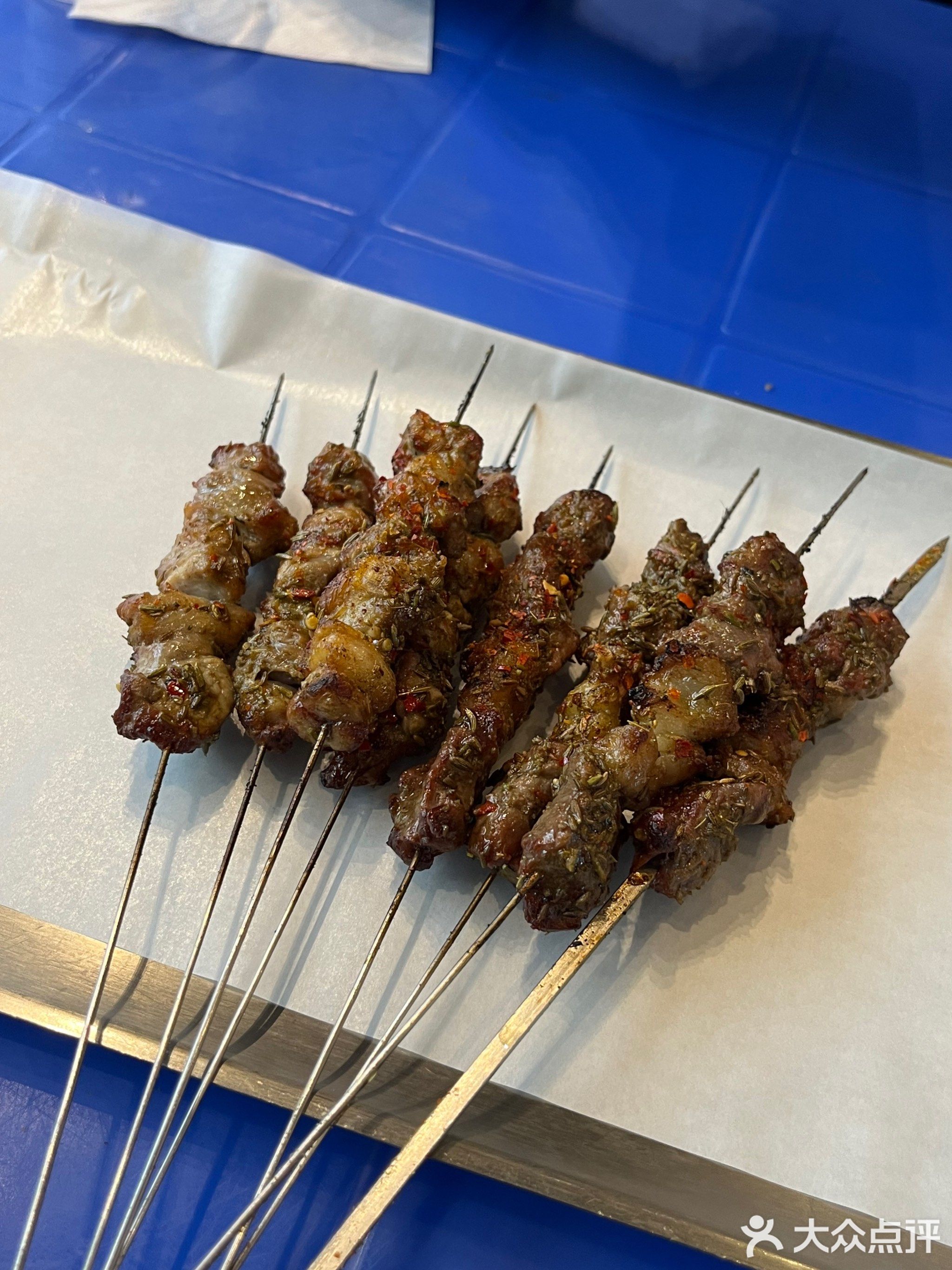 炭火小杨哥烧烤店(翡翠园店)