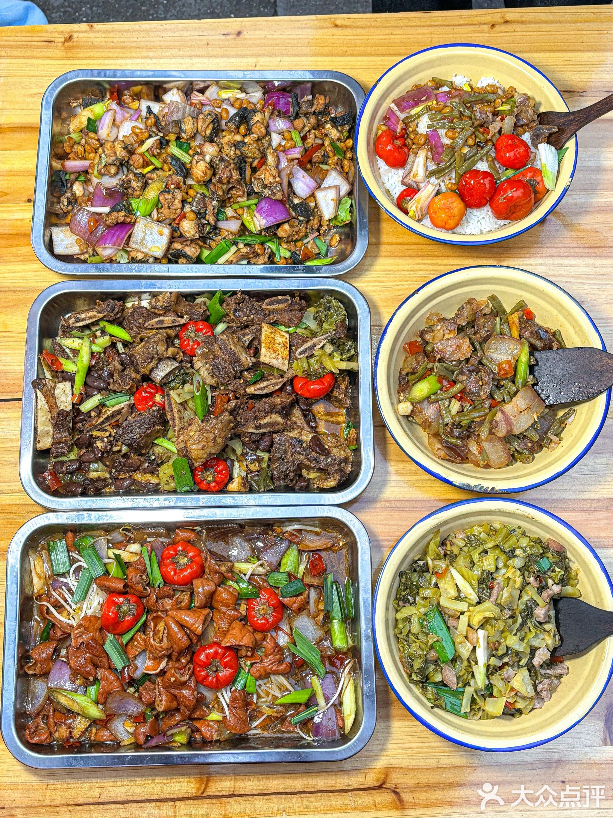 八老师私房菜(十四中店)