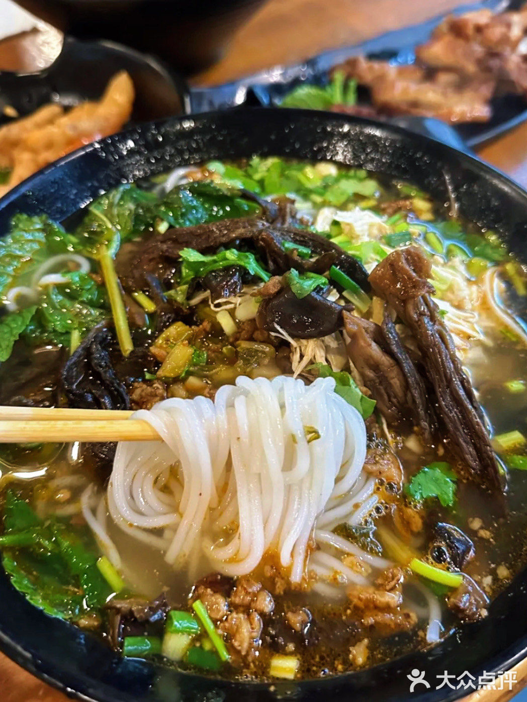 老叶树云南米线