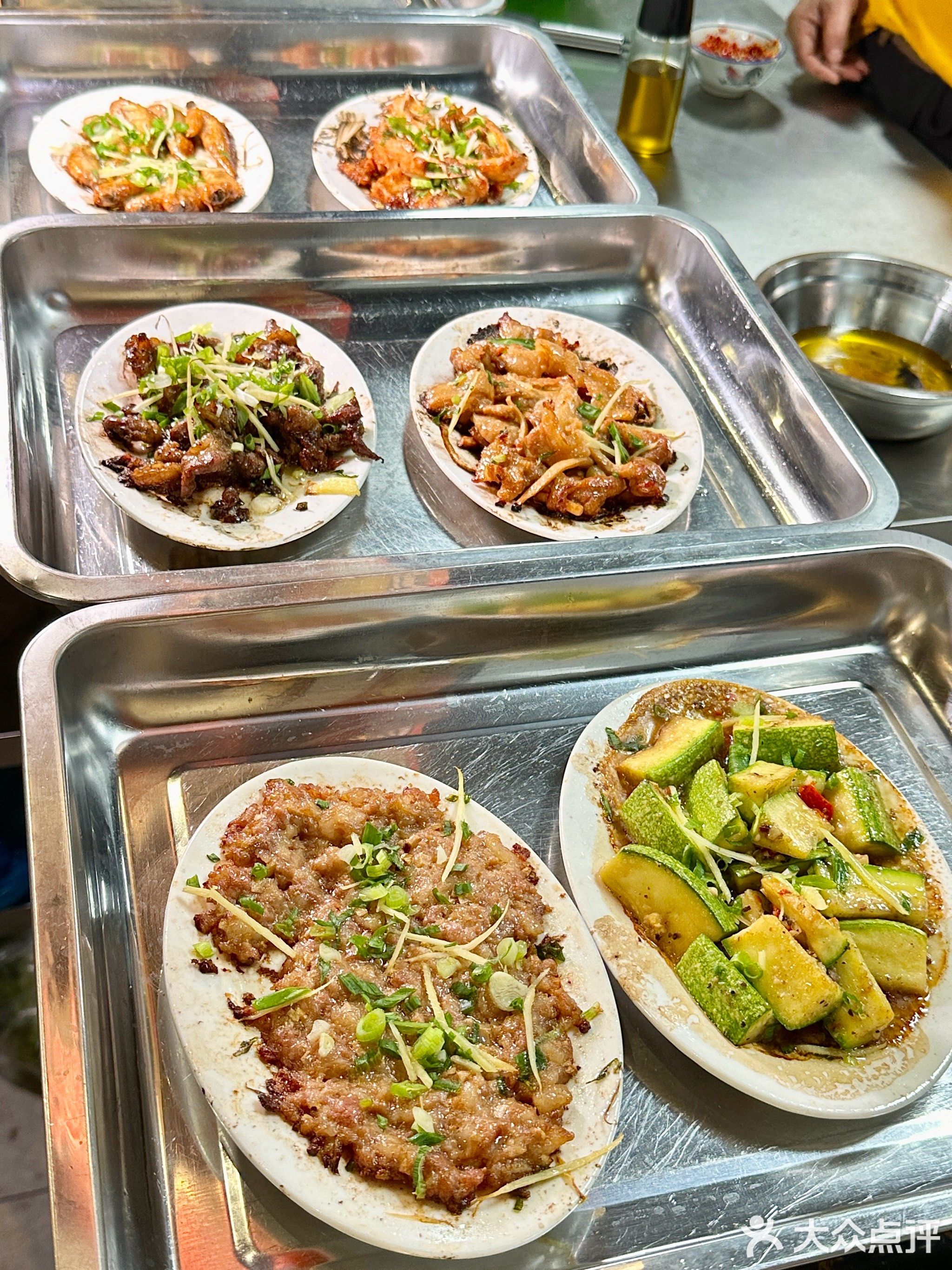 余美娟生焗排骨饭(赤坎金城店)