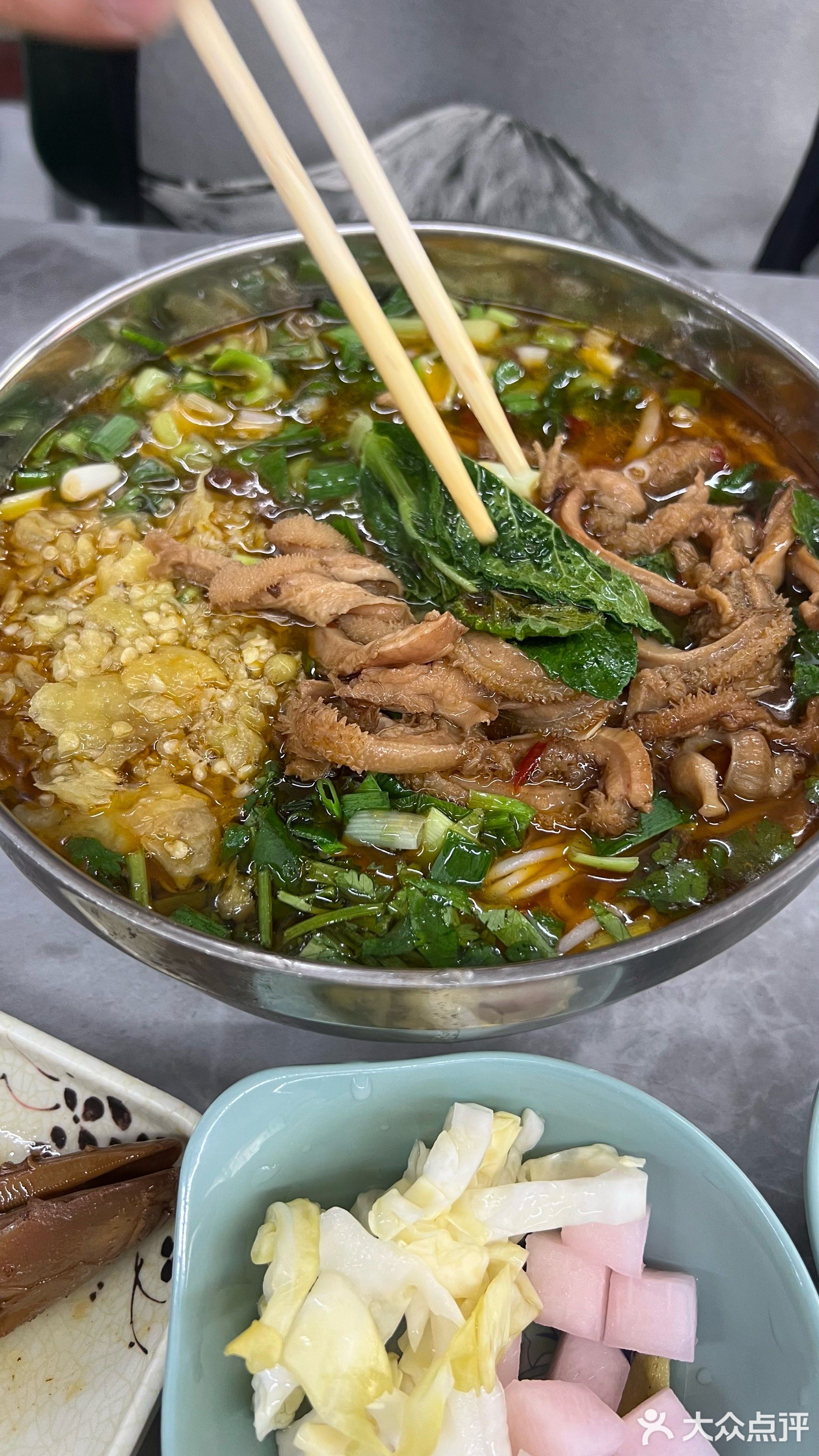清真小巷里米线