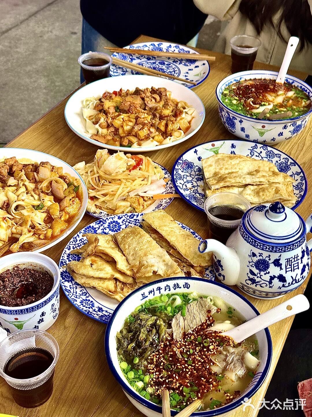 清真兰州拉面(牛肉串肉夹馍)