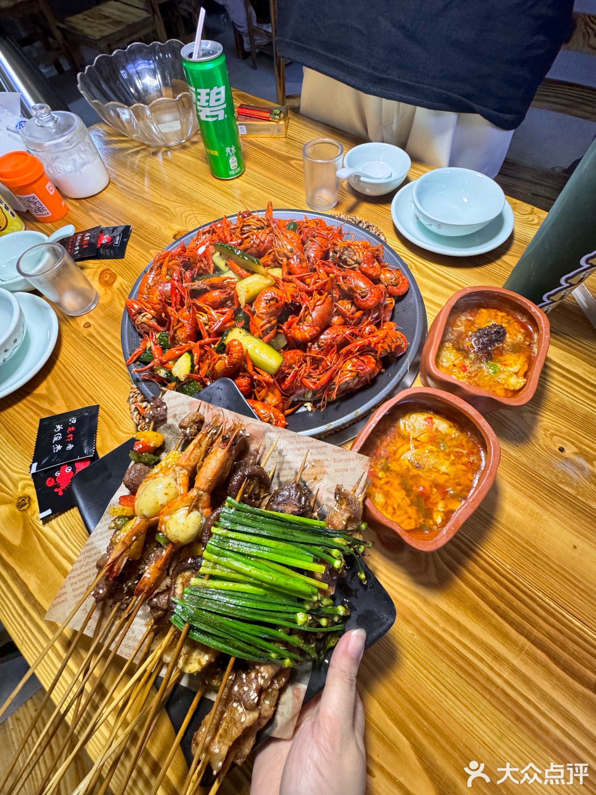 陆陆大叔鸡神脆皮鸡煲火锅·烧烤(钦州店)