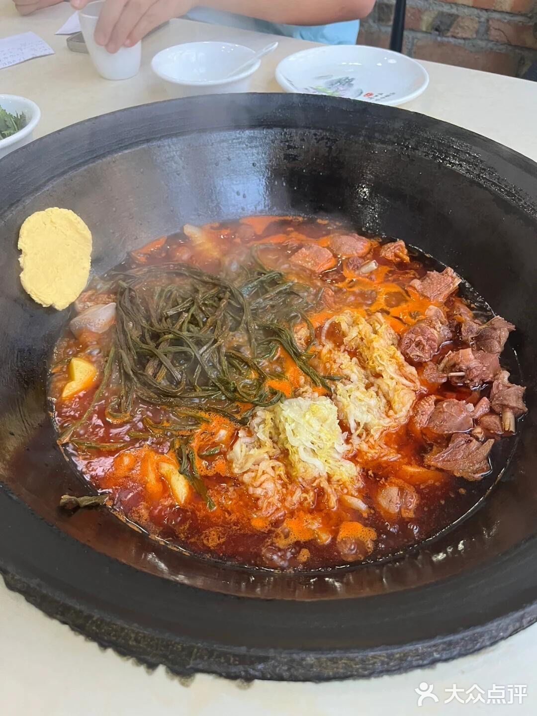 小笨鹅·乡村铁锅炖(杏林店)