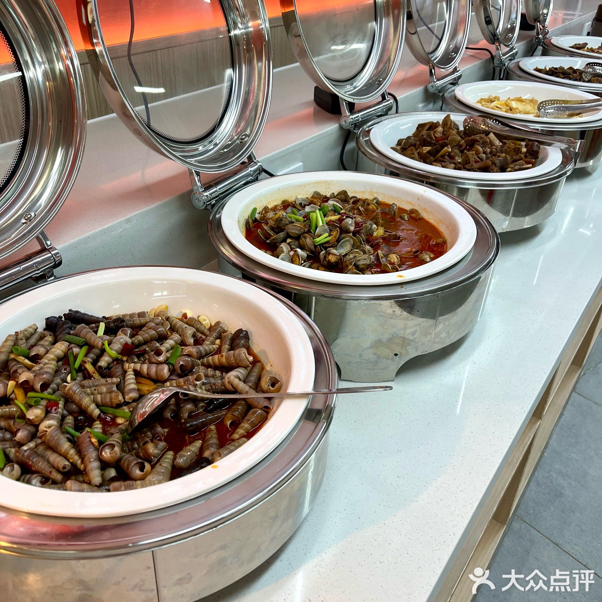 潮富贵潮汕牛肉·烤肉自助火锅(火车站嘉年华店)