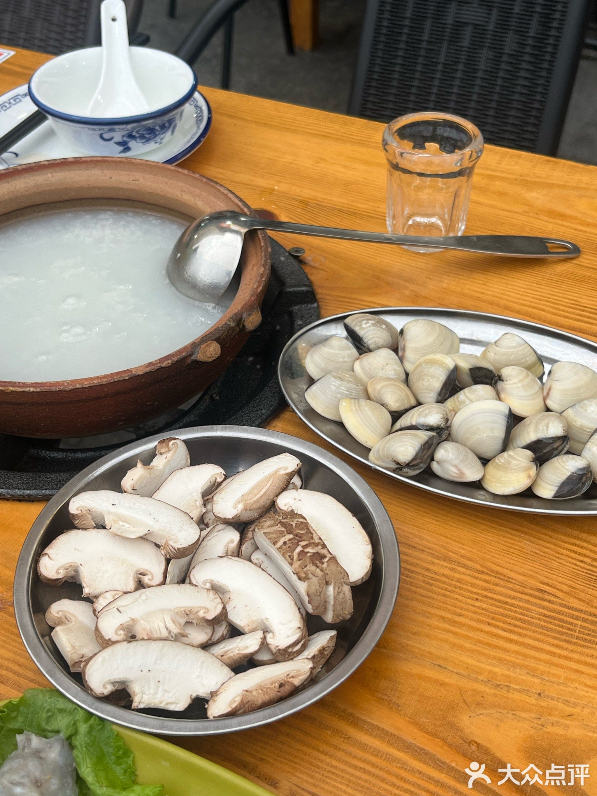 高明10元海鲜粥(铂都汇广场店)