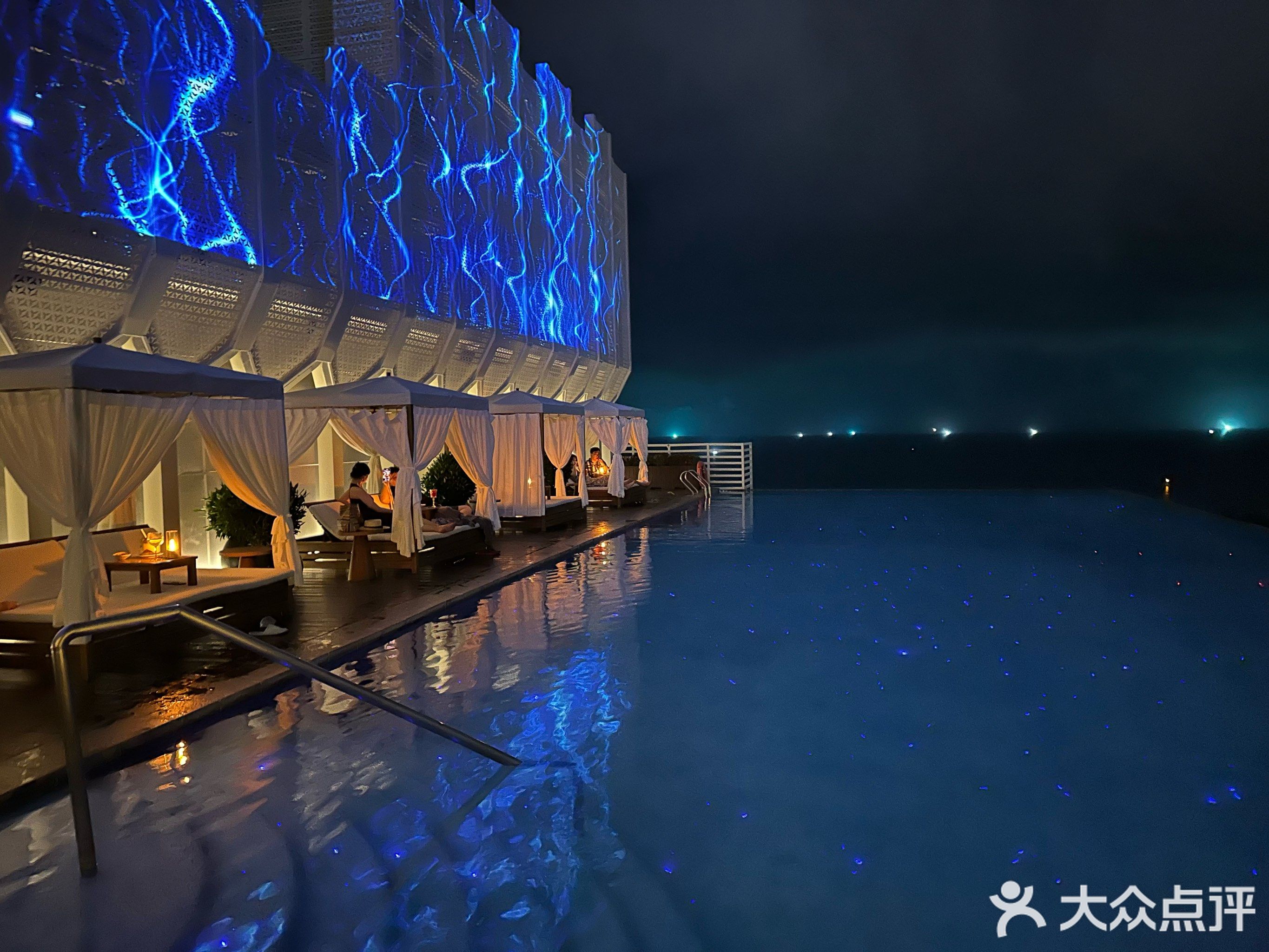 三亚海棠湾民生威斯汀度假酒店·泳池酒吧