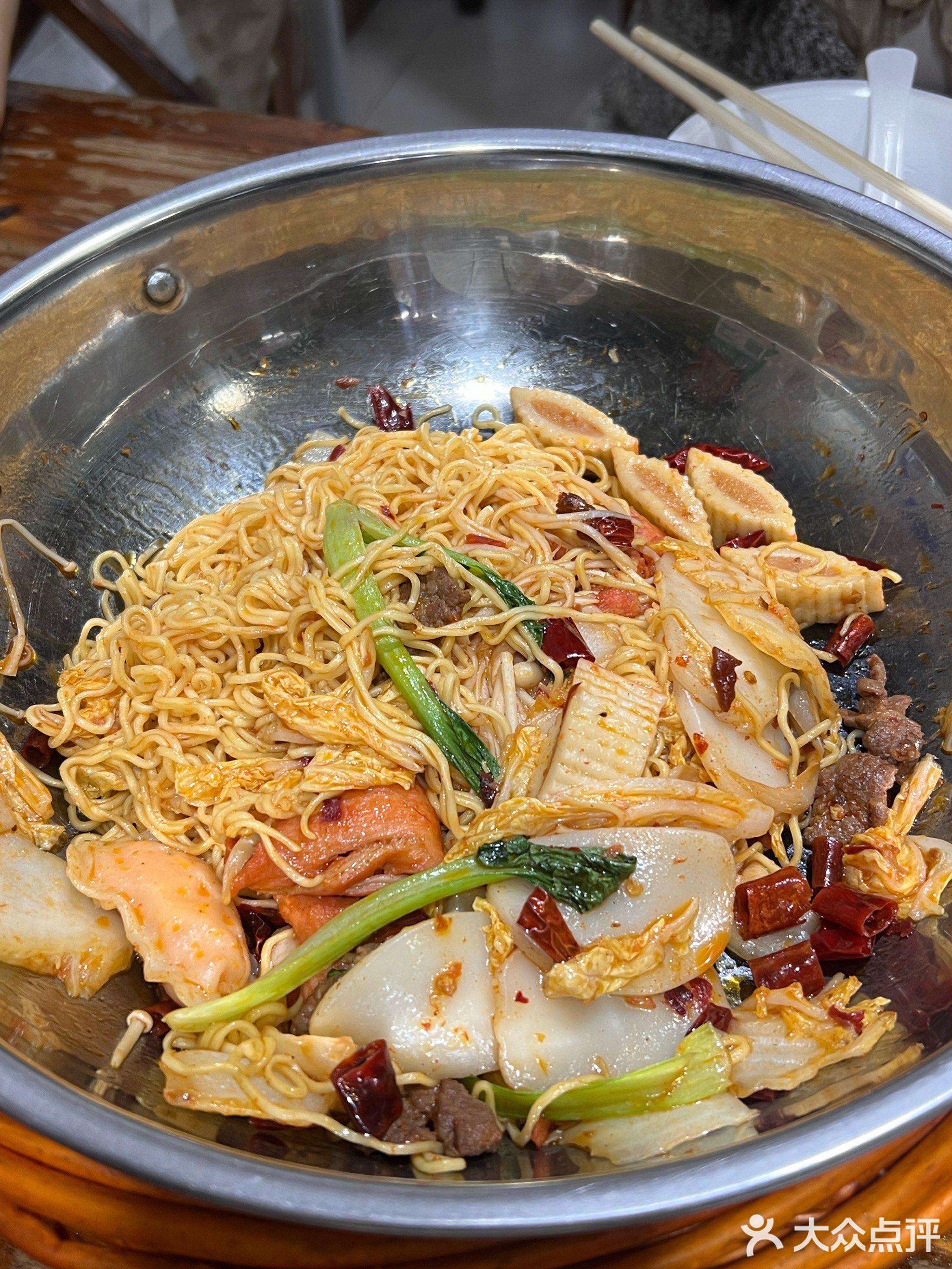 佳简诚厨麻辣香锅(九江学院店)