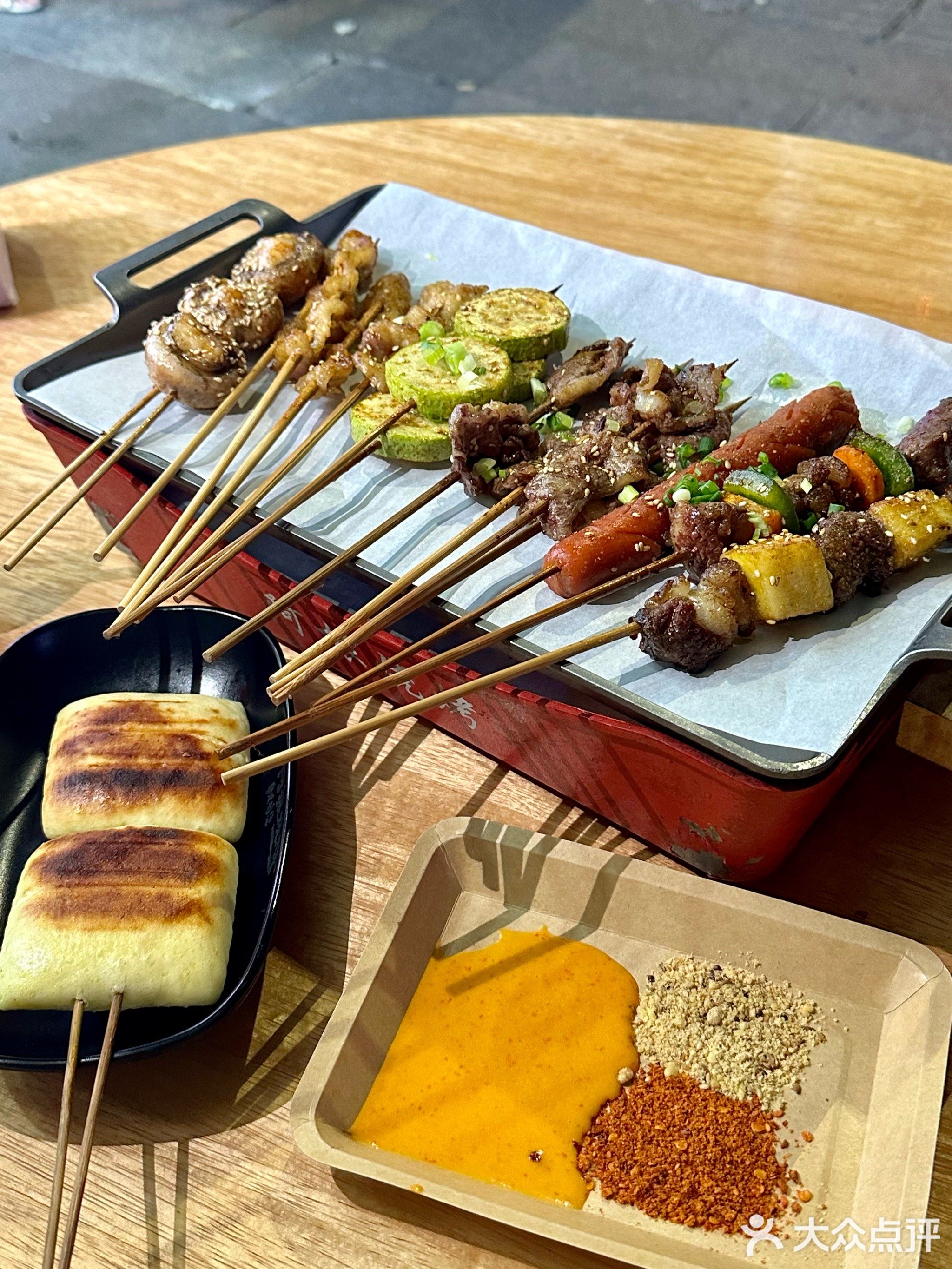 阿振烧烤粤式鸡煲