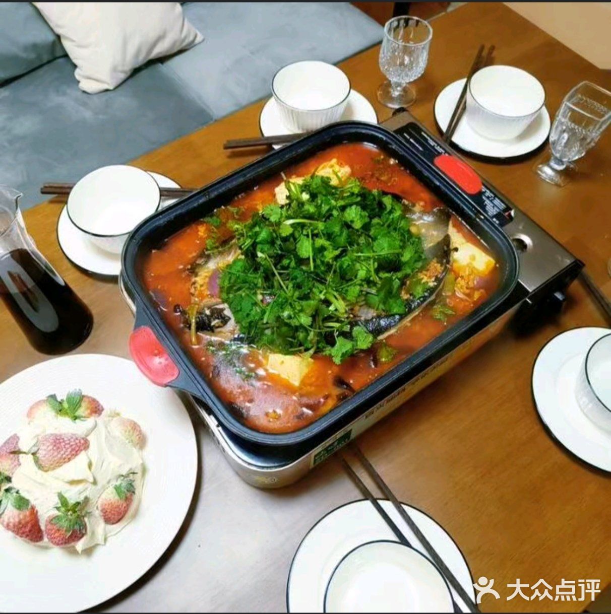 鱼火火重庆纸包鱼·肥肠鸡