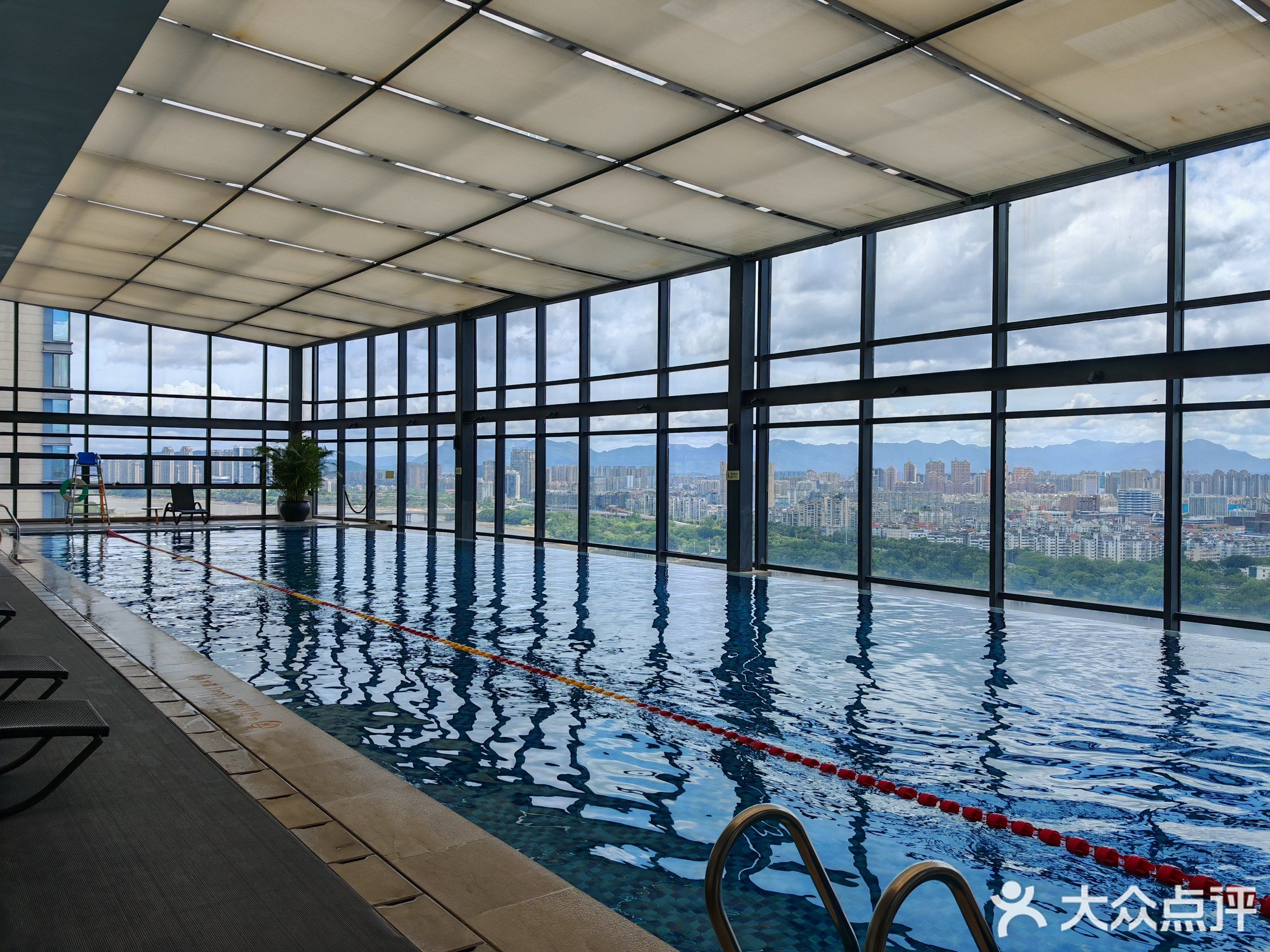 泳跃游泳俱乐部(首开中庚聚龙精选酒店)