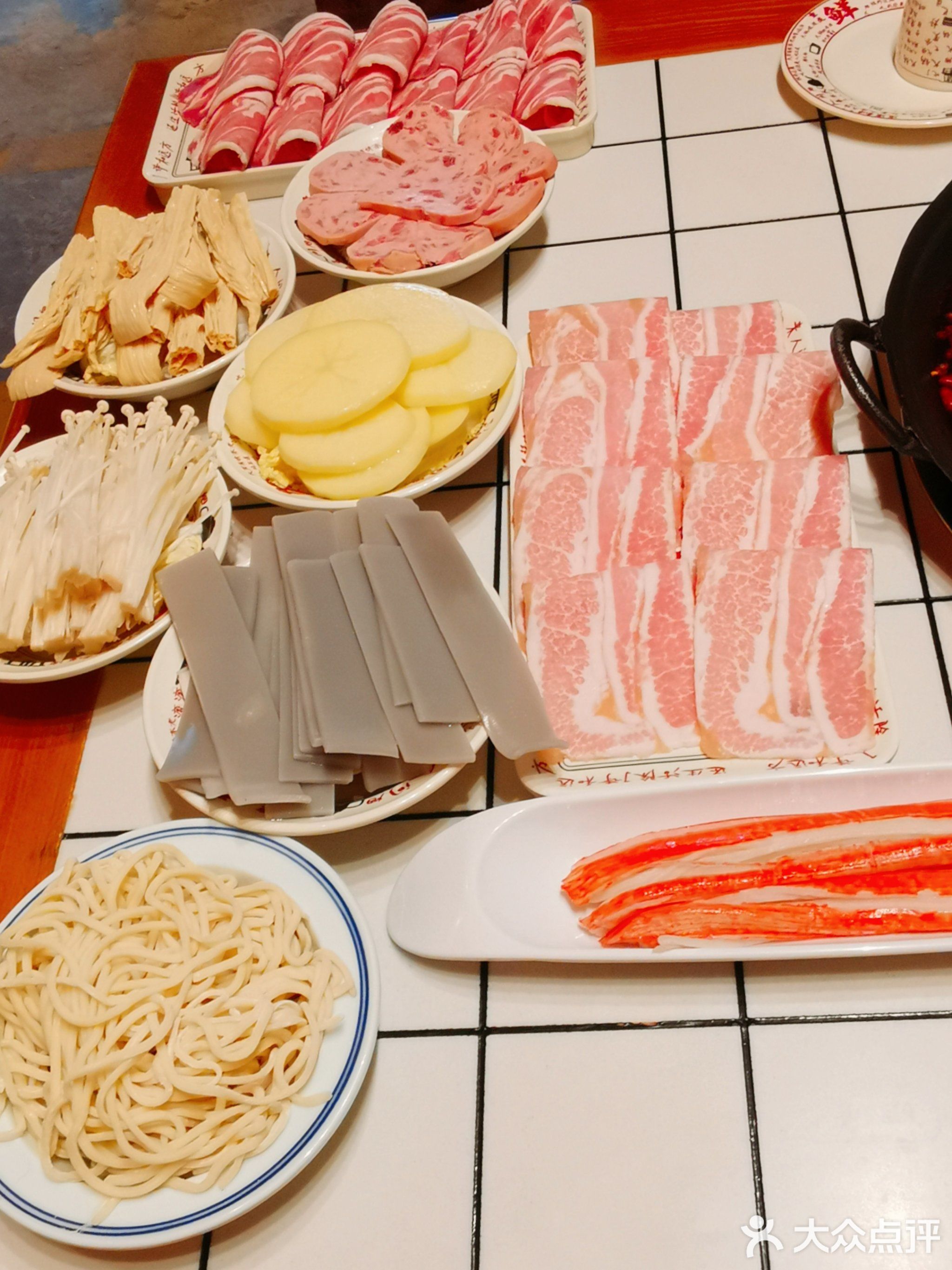 八囍重庆鲜菜老火锅