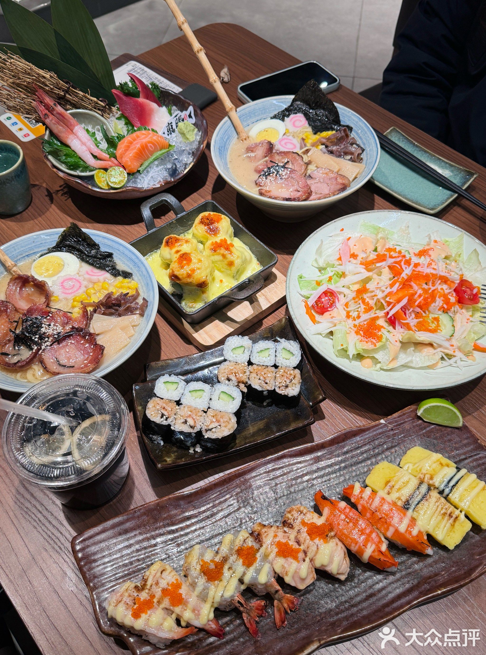 东勝寿司(泓丰缤纷天地广场店)