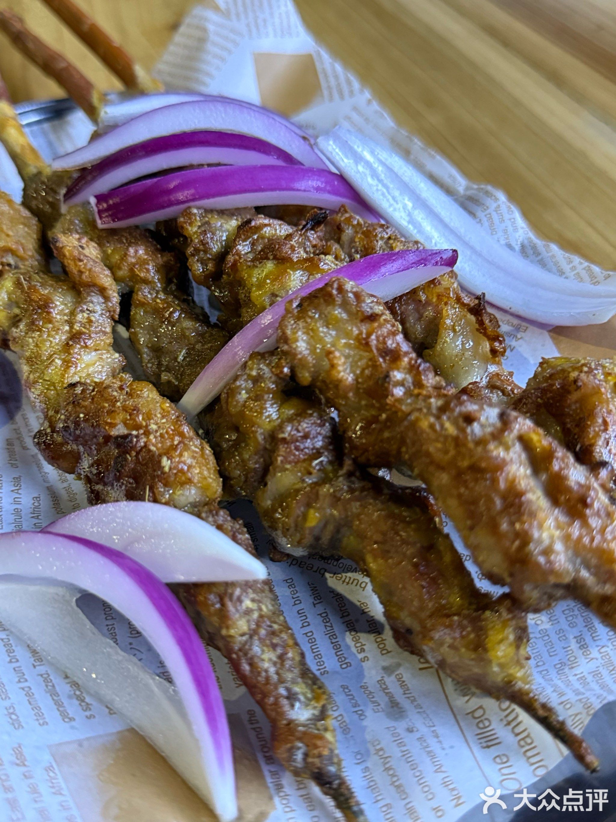 新疆兄弟烧烤店(中央坡路西横一街店)