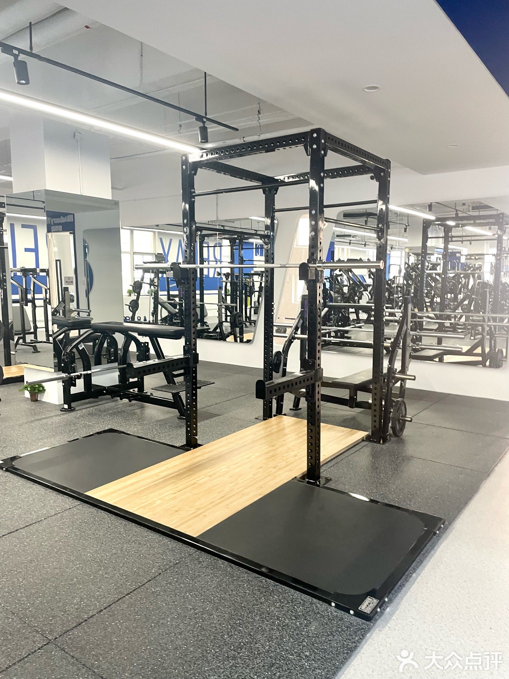 黑熊猫·运动健身馆(南山书城店)