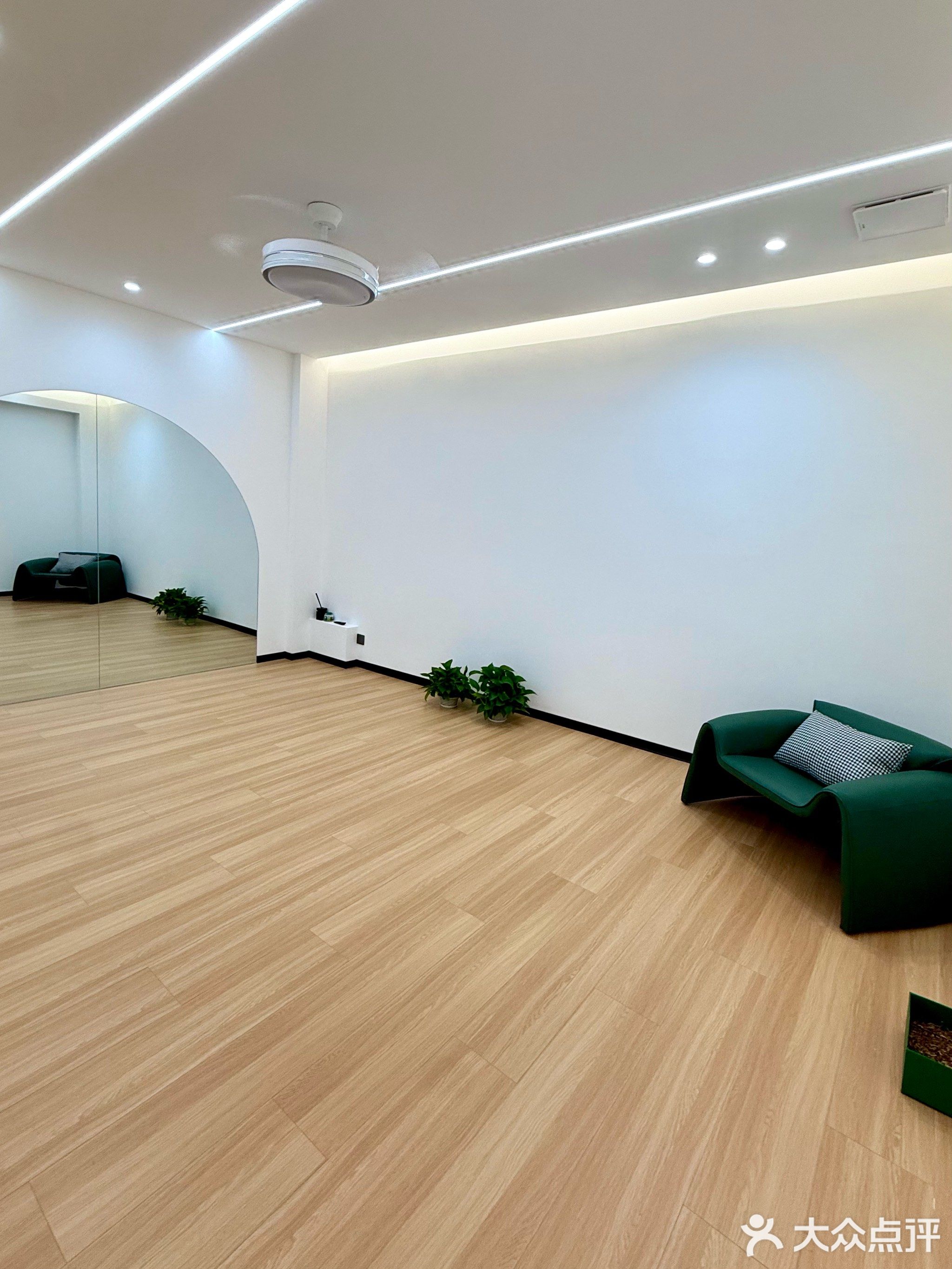 FAFA FIT女子塑形