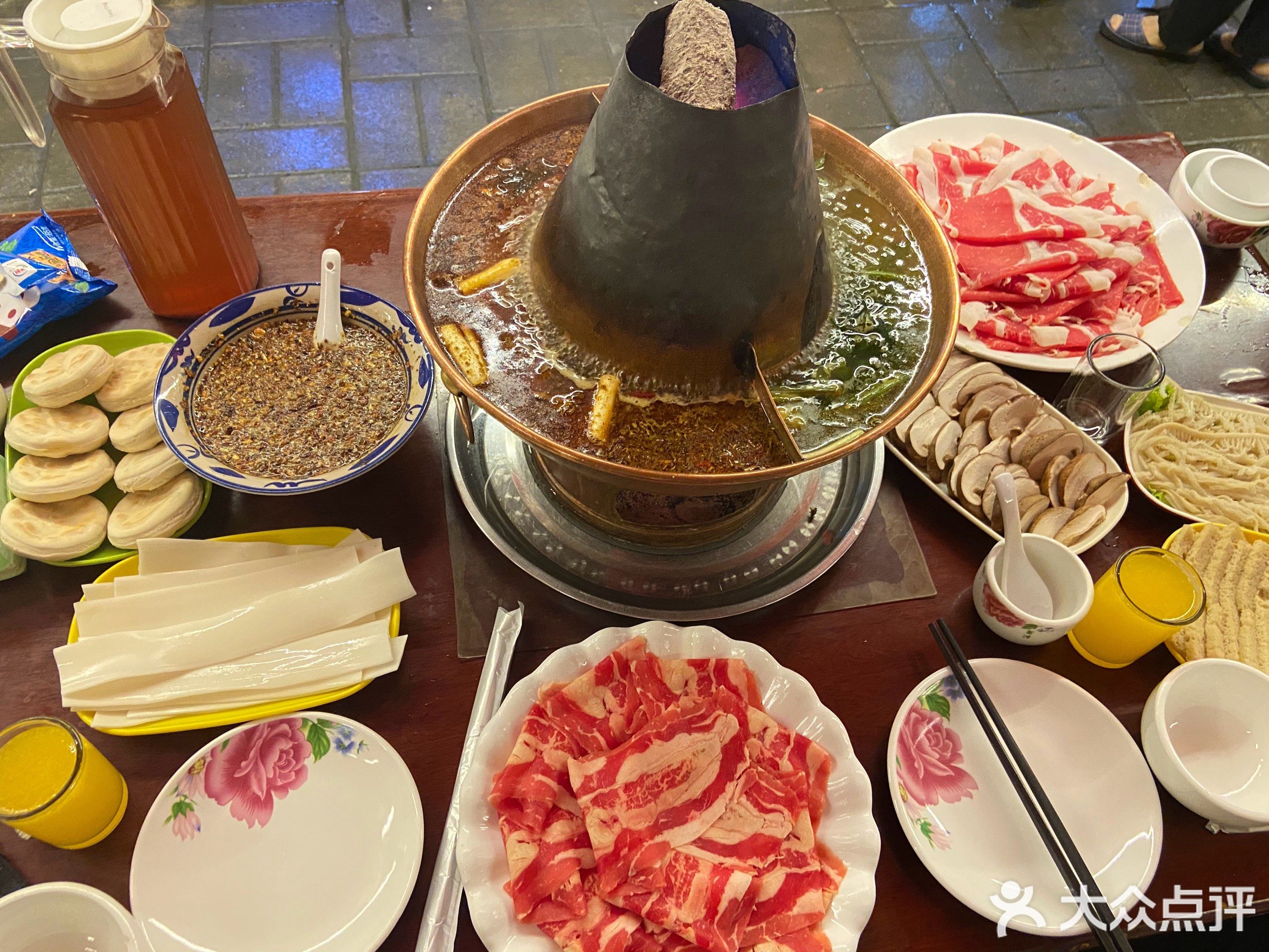 御邸酸菜涮羊肉(经二路店)