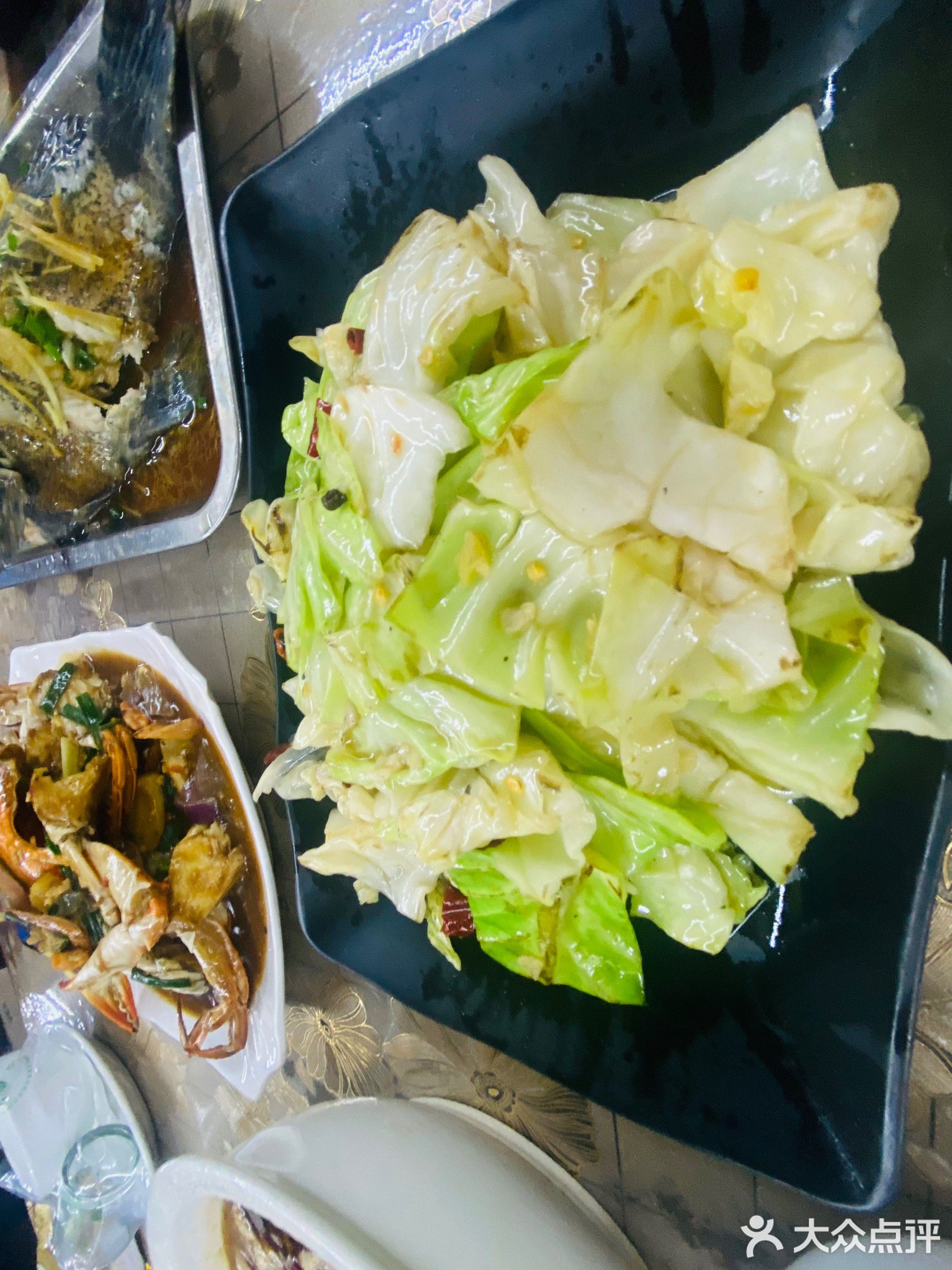 雷小厨川湘菜馆(滴水店)