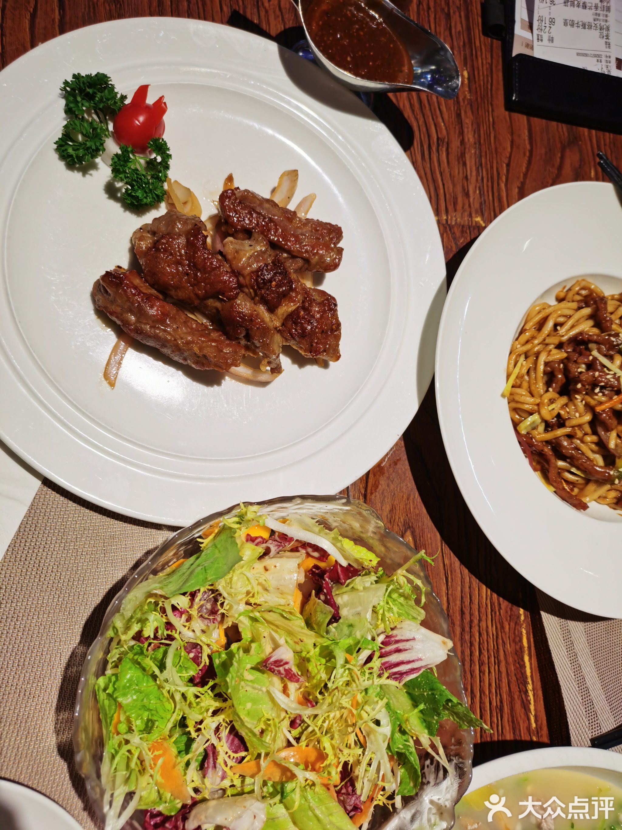 乐享牛扒·新式融合菜(新天地店)