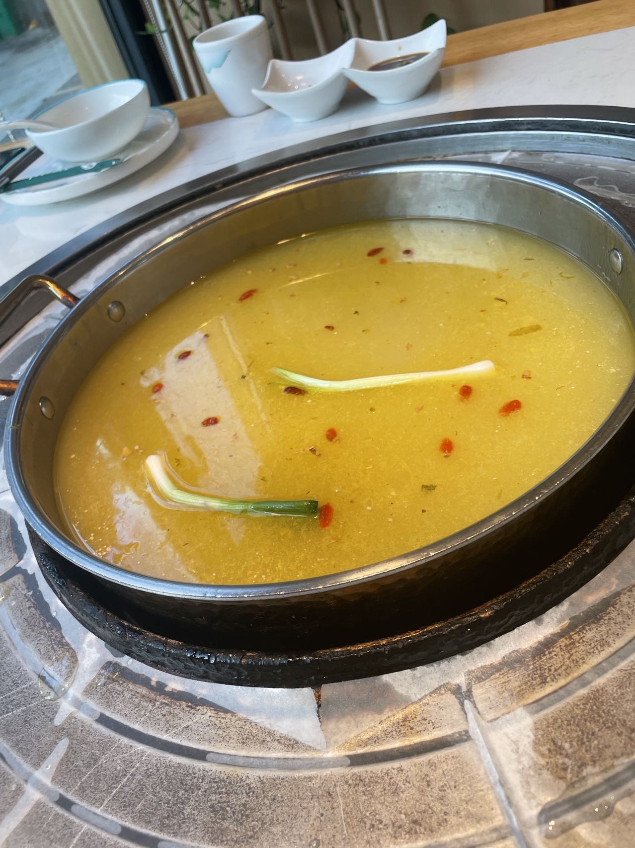 龙啸养生食府