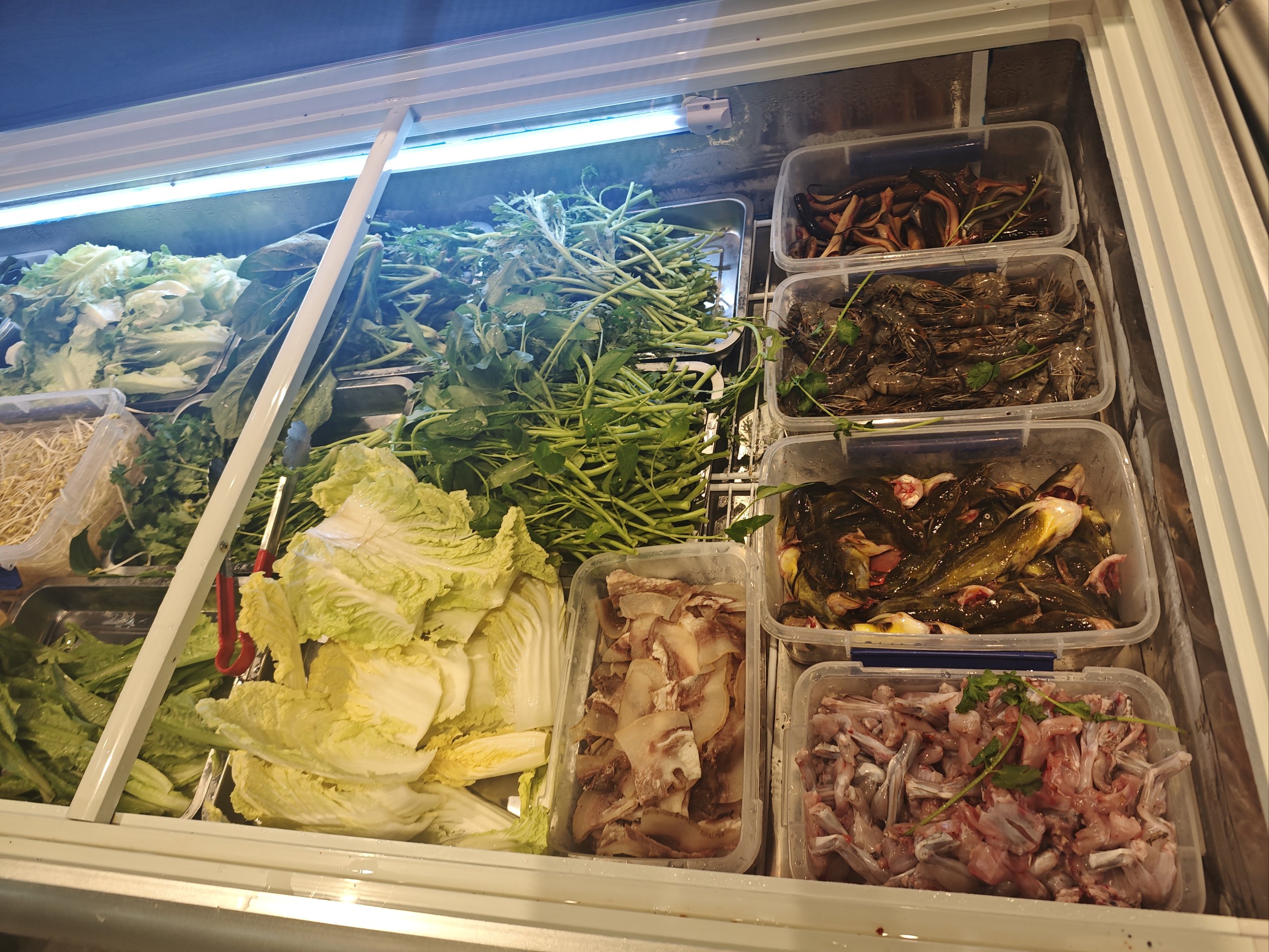 阿兴千里田重庆地摊火锅(儋州店)