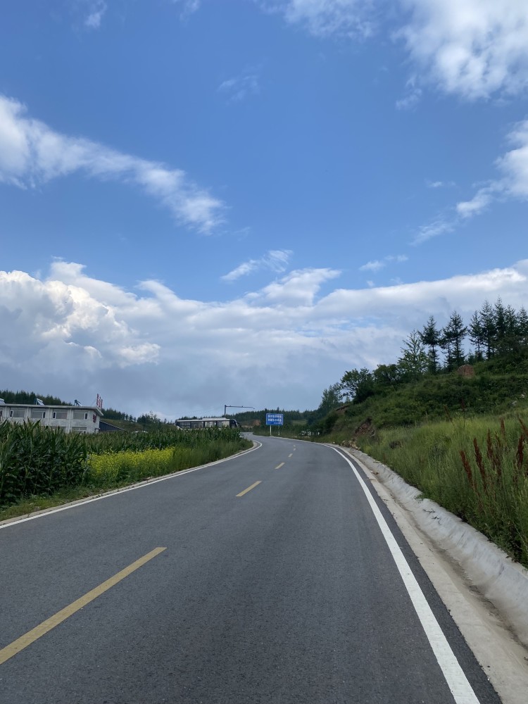 跑泉厂村