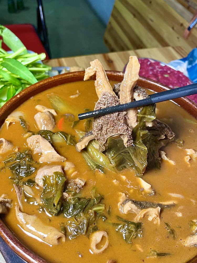 饶记天光墟牛杂煲