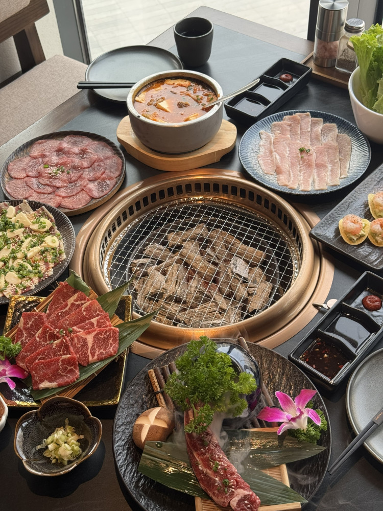 山菘小牛·和牛烧肉(麓湖麓坊店)
