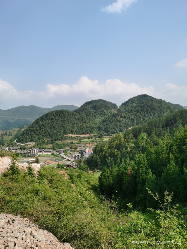 困牛山红军壮举纪念碑
