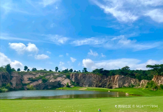 松石高尔夫俱乐部