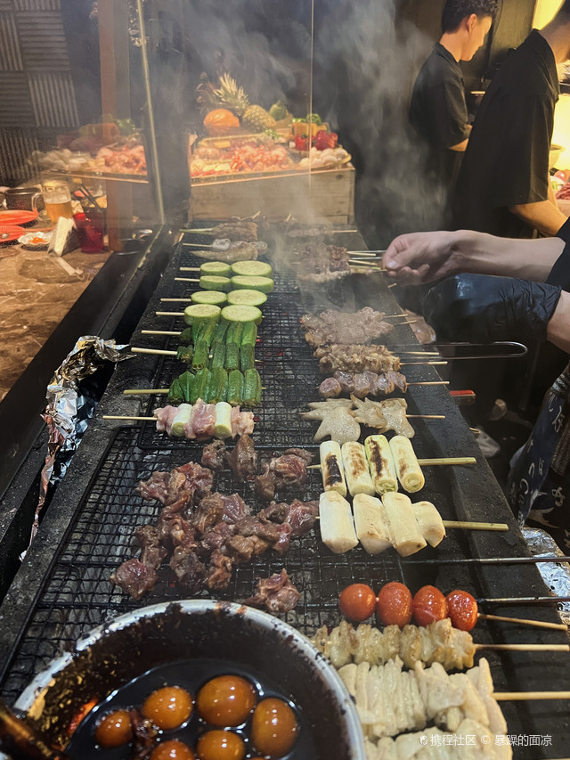 烧鸟酒代目深夜食堂(提灯手羽先主题店)