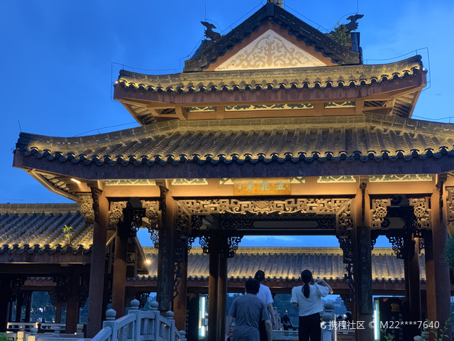 天上元村古戏台