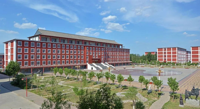 华北理工大学轻工学院(丰润校区)