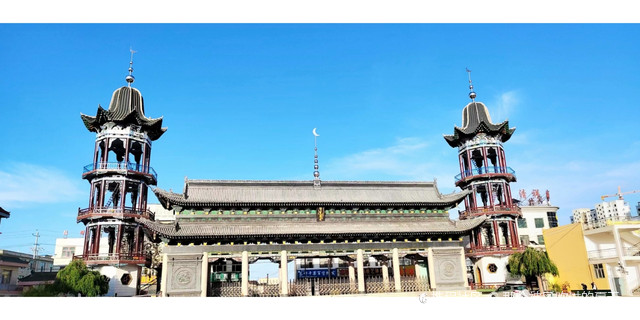 格尔木河西清真大寺