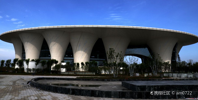 襄阳市图书馆(东津新馆)