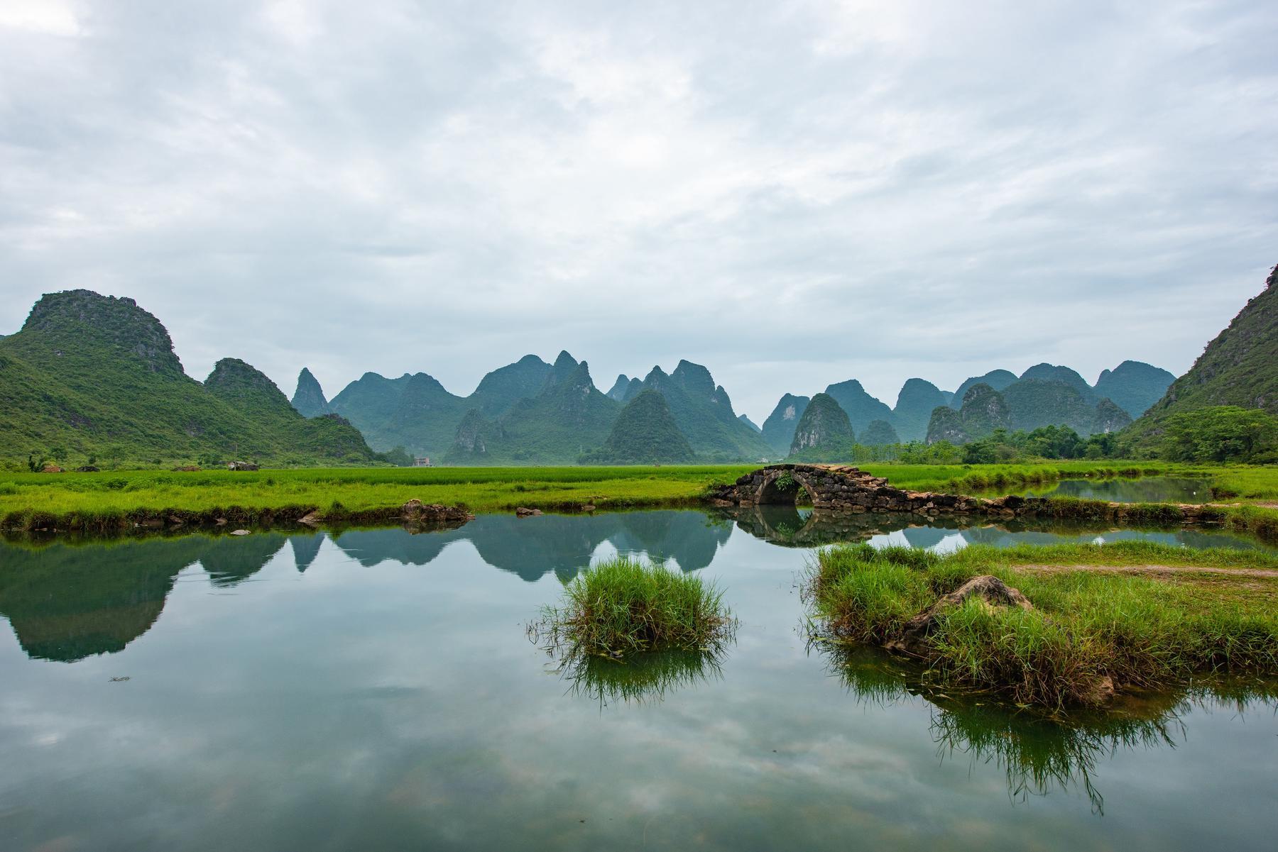 今天要给大家推荐几处北部湾的宝藏景点和特色美食,不去就亏啦!