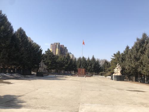 烈士陵园(民康街)